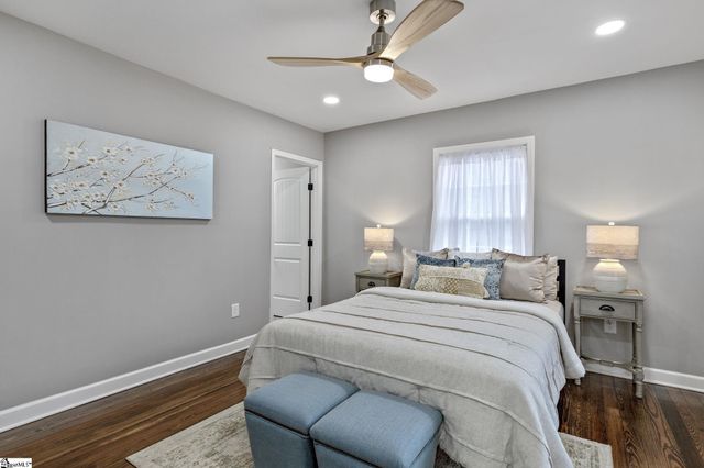 9 Brooks Avenue, Greenville, SC 29617