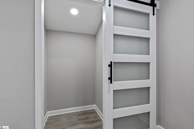 9 Brooks Avenue, Greenville, SC 29617