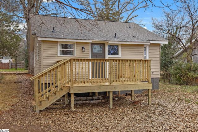 9 Brooks Avenue, Greenville, SC 29617