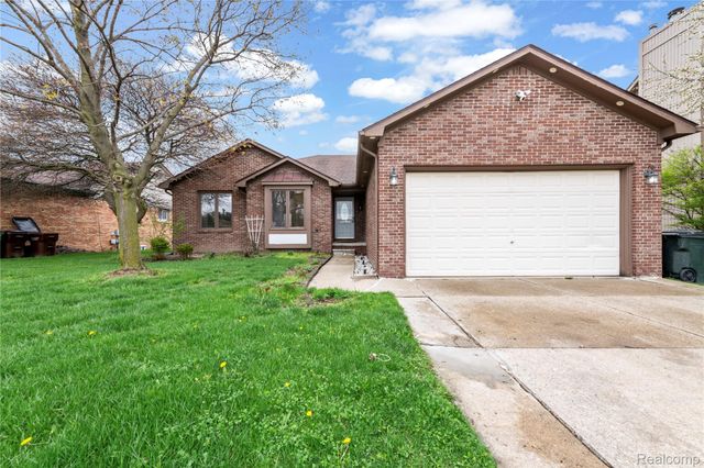 46902 Amberwood Drive, Shelby Charter Township, MI 48317