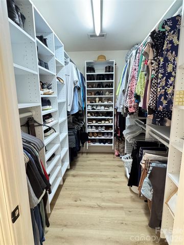 9708 Kestral Ridge Drive, Charlotte, NC 28269