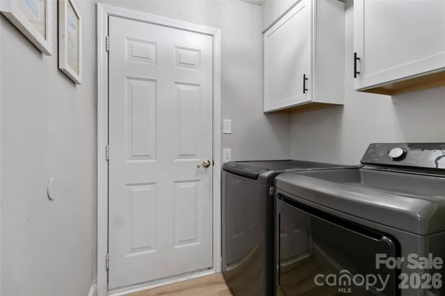 9708 Kestral Ridge Drive, Charlotte, NC 28269