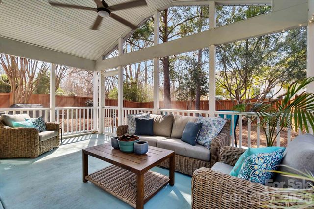 9708 Kestral Ridge Drive, Charlotte, NC 28269