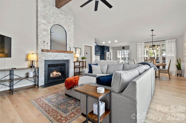 9708 Kestral Ridge Drive, Charlotte, NC 28269