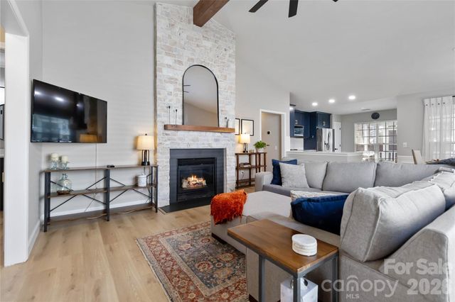 9708 Kestral Ridge Drive, Charlotte, NC 28269