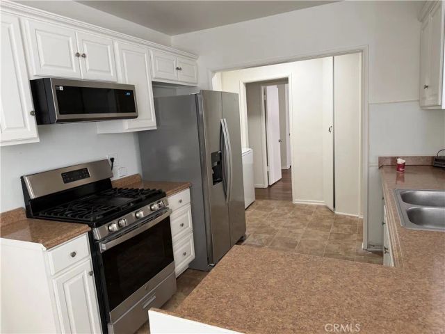 7402 Haskell, Van Nuys, CA 91406