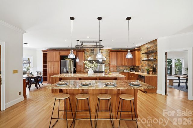 416 E Park Avenue, Charlotte, NC 28203