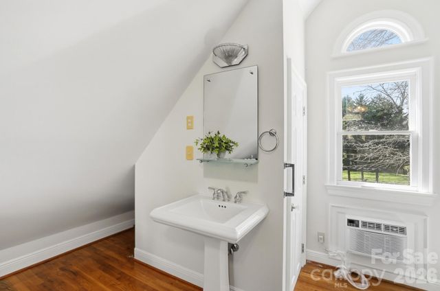 416 E Park Avenue, Charlotte, NC 28203