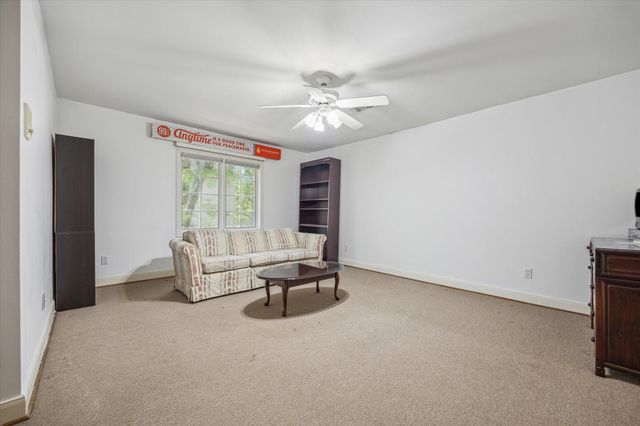 5135 Edloe Street, Houston, TX 77005