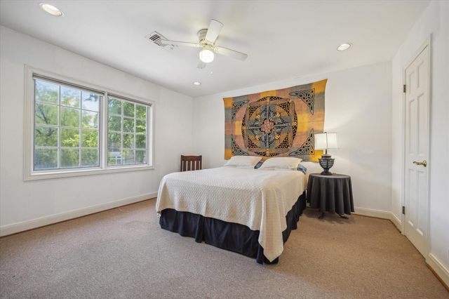 5135 Edloe Street, Houston, TX 77005