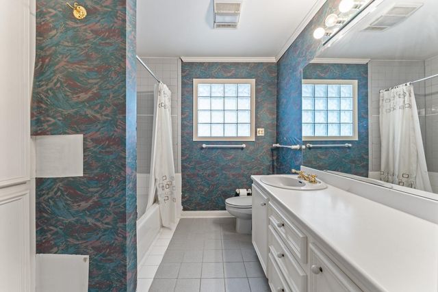 5135 Edloe Street, Houston, TX 77005