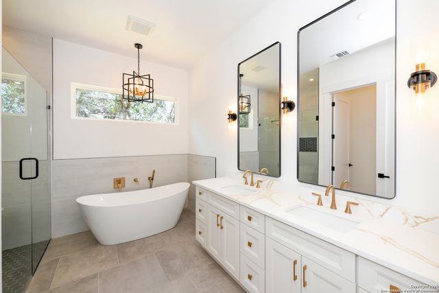 246 Mountain Creek, Boerne, TX 78006