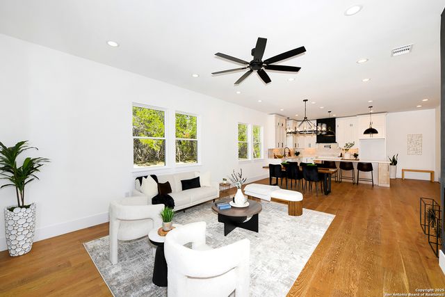 246 Mountain Creek, Boerne, TX 78006