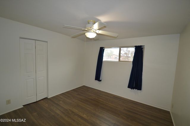 3957 E Hampton Place, Tucson, AZ 85712