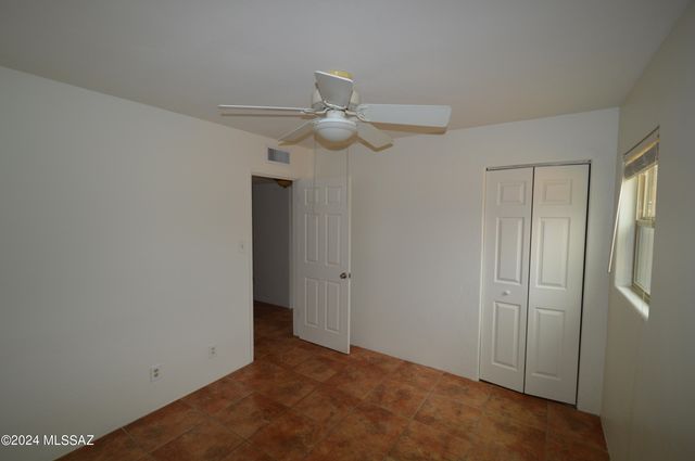 3957 E Hampton Place, Tucson, AZ 85712