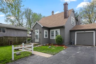 366 N Hemlock Avenue, Wood Dale, IL 60191