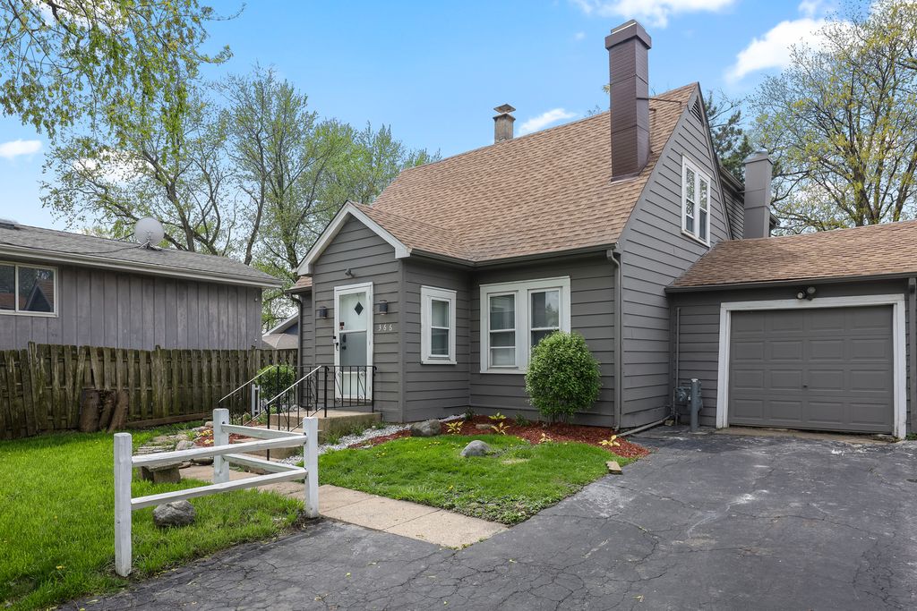 366 N Hemlock Avenue, Wood Dale, IL 60191