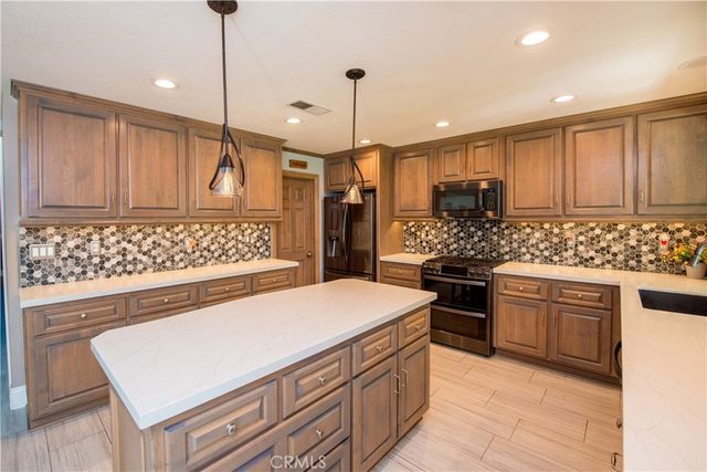 1148 Andrew Lane, Corona, CA 92881