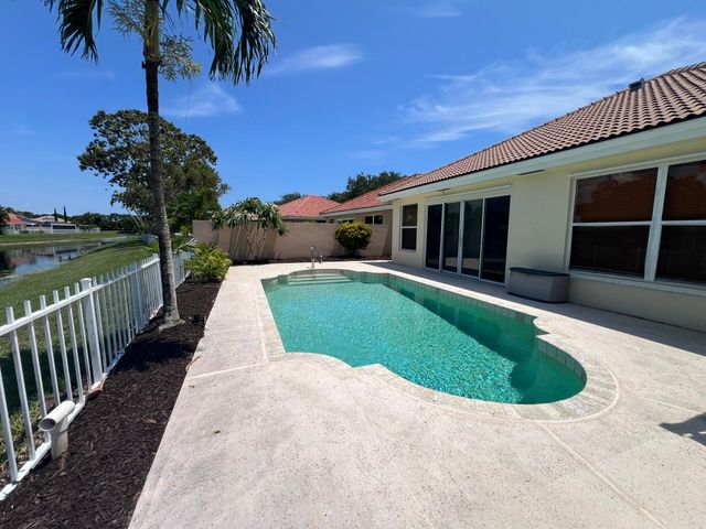 244 Hampton Place, Jupiter, FL 33458