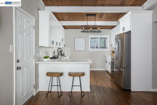 36637 Burdick St, Newark, CA 94560