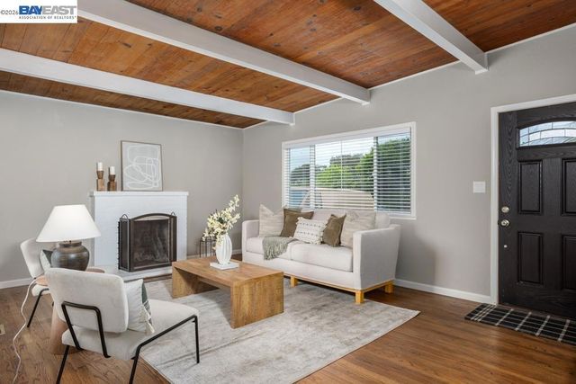 36637 Burdick St, Newark, CA 94560