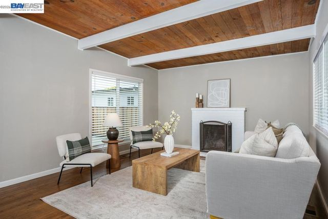 36637 Burdick St, Newark, CA 94560