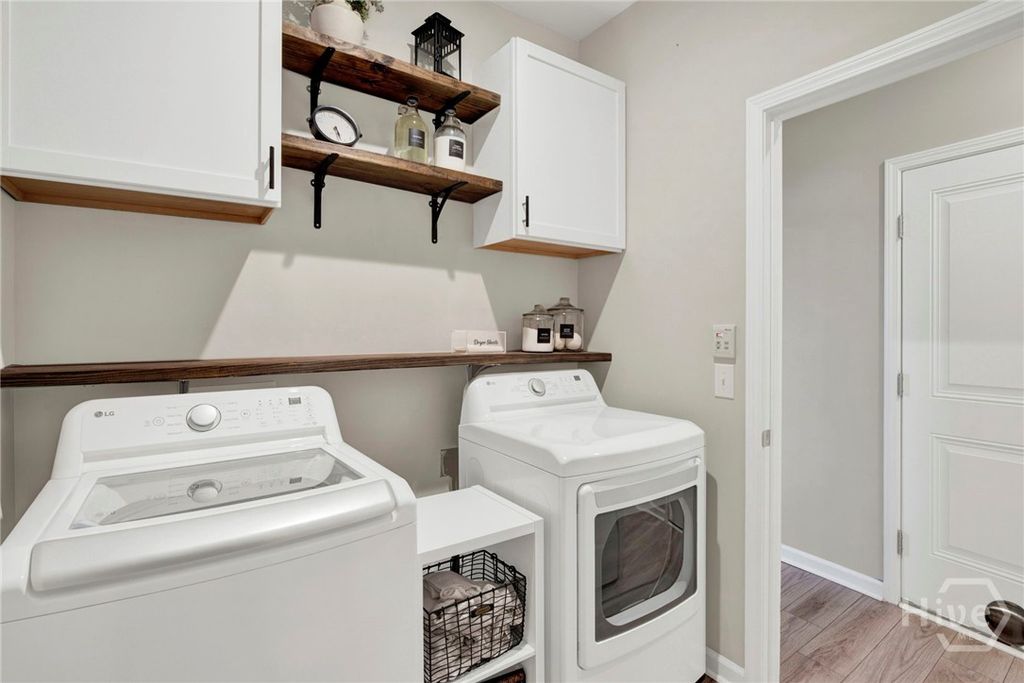 Image 17 of property listing at 815 Longleaf Drive, Richmond Hill, GA 31324