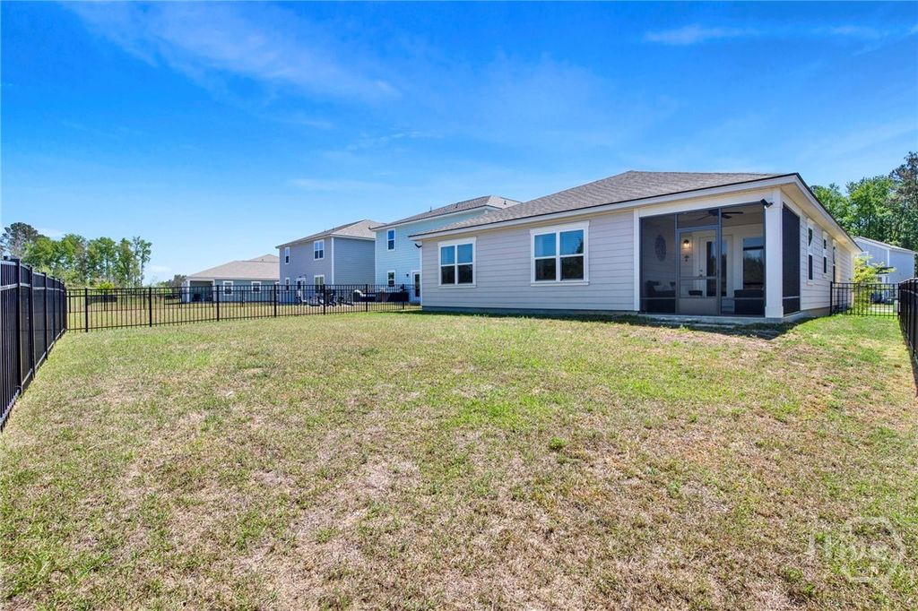 Image 32 of property listing at 815 Longleaf Drive, Richmond Hill, GA 31324