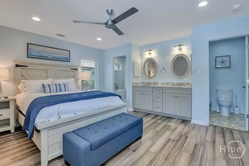 Image 7 of property listing at 14 17th Street, Tybee Island, GA 31328