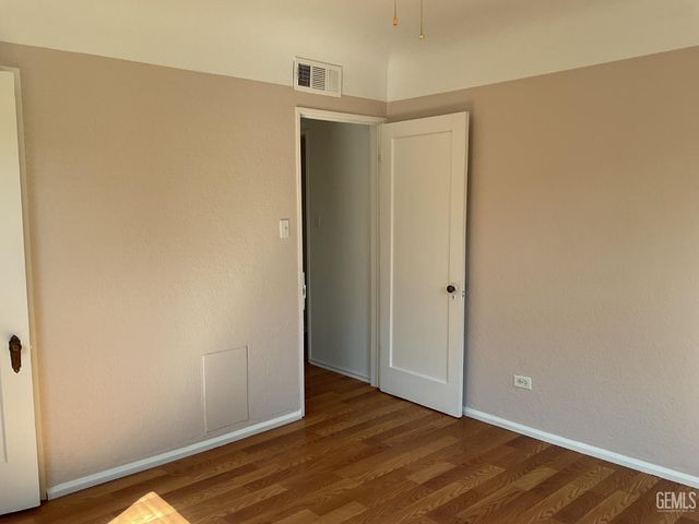 401 F Street, Taft, CA 93268