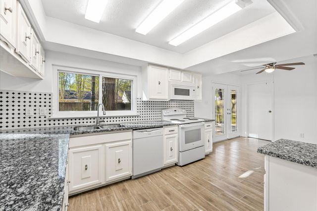 3222 Park Garden Drive, Houston, TX 77339