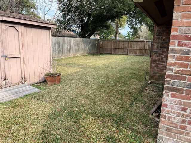 11702 Ensbrook Drive, Houston, TX 77099