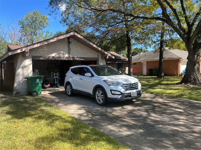 11702 Ensbrook Drive, Houston, TX 77099