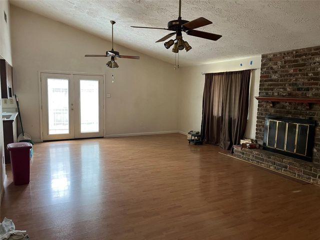 11702 Ensbrook Drive, Houston, TX 77099