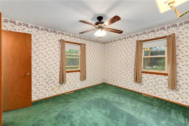 3801 STONEWALL Court, Independence, MO 64055