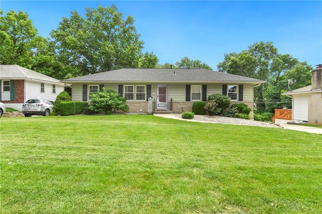 3801 STONEWALL Court, Independence, MO 64055