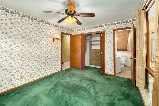 3801 STONEWALL Court, Independence, MO 64055