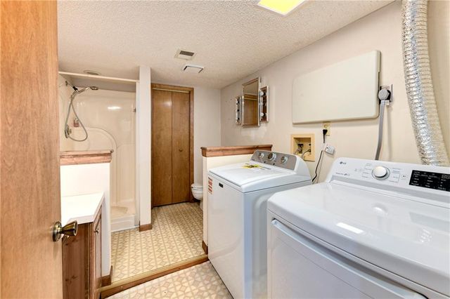 3801 STONEWALL Court, Independence, MO 64055