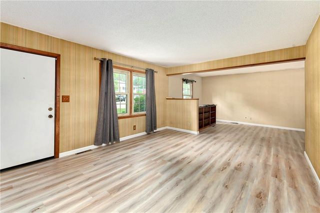 3801 STONEWALL Court, Independence, MO 64055
