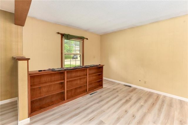 3801 STONEWALL Court, Independence, MO 64055