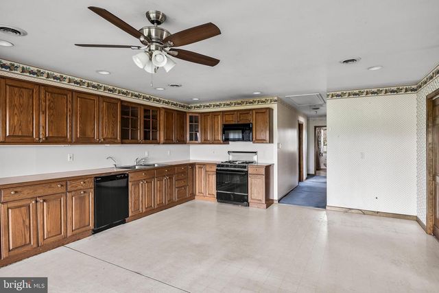 496 MEDFORD LAKES RD, Tabernacle, NJ 08088
