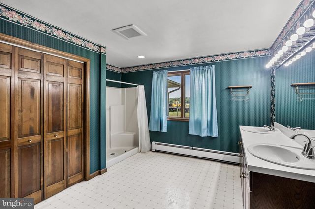496 MEDFORD LAKES RD, Tabernacle, NJ 08088