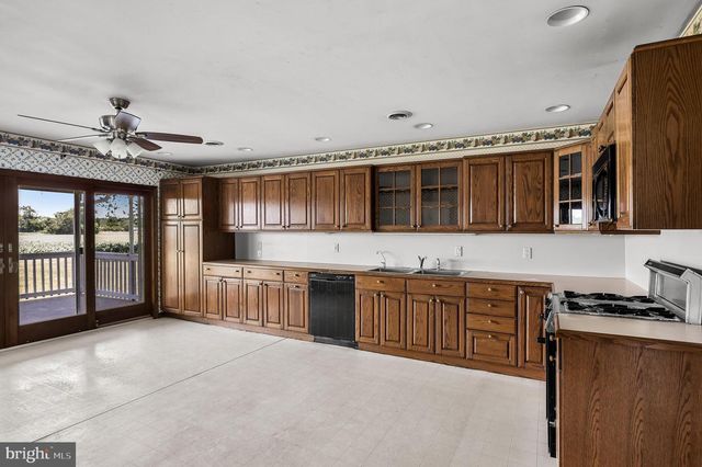 496 MEDFORD LAKES RD, Tabernacle, NJ 08088