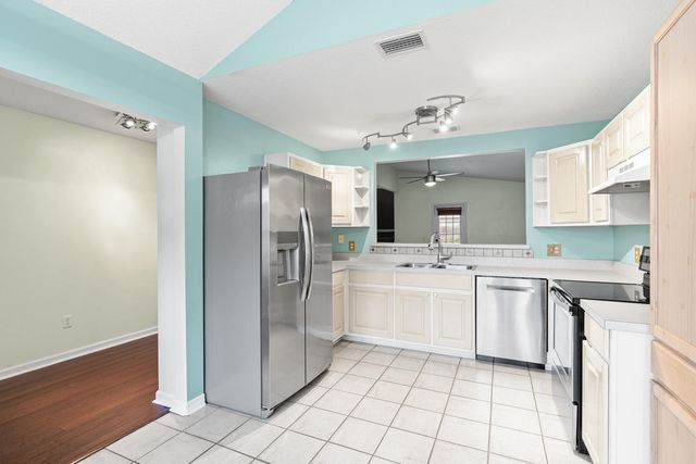 873 Van Dyke Drive, Shalimar, FL 32579