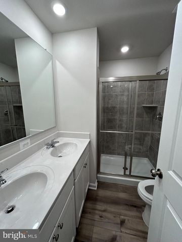 145 SWAN FIELD AVE, Ranson, WV 25438