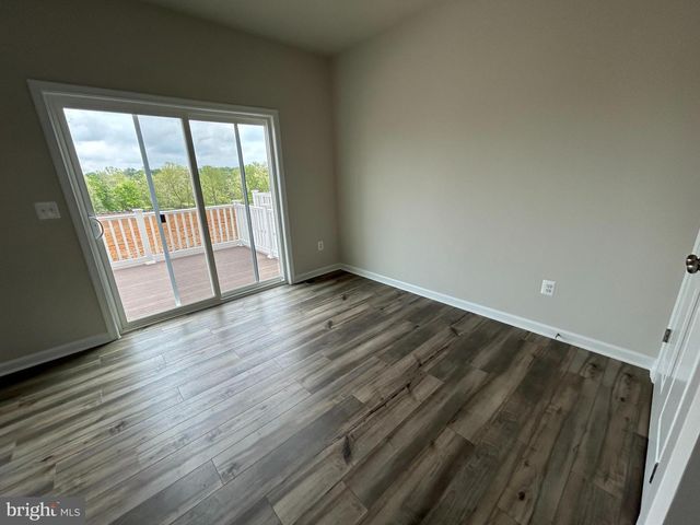 145 SWAN FIELD AVE, Ranson, WV 25438