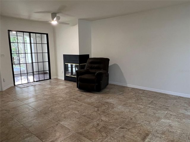 18714 WIMBLEDON CIRCLE 18714, Lutz, FL 33558