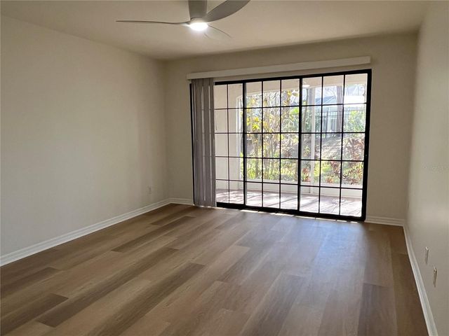 18714 WIMBLEDON CIRCLE 18714, Lutz, FL 33558