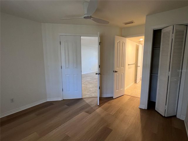 18714 WIMBLEDON CIRCLE 18714, Lutz, FL 33558