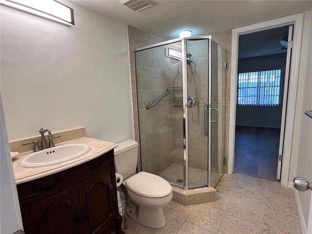 18714 WIMBLEDON CIRCLE 18714, Lutz, FL 33558